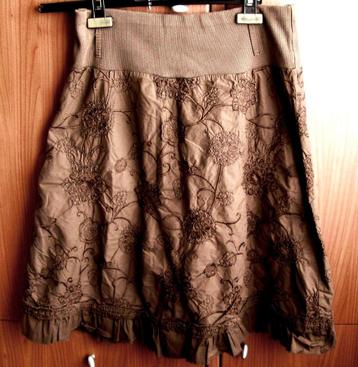 Rok, geborduurd, Made in Italy, maat L beschikbaar voor biedingen