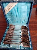 Cassette met 12 zilveren theelepels, Antiek en Kunst, Ophalen of Verzenden