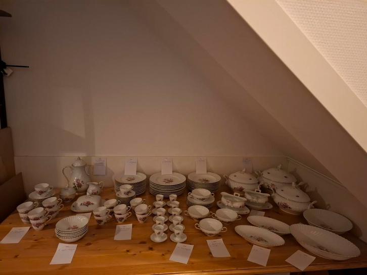 Moosrose Kaiser Servies - Compleet!, Antiek en Kunst, Antiek | Servies compleet, Ophalen