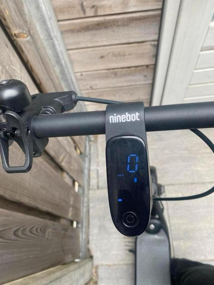 Ninebot E-step, Fietsen en Brommers, Steps, Zo goed als nieuw, Elektrische step (E-scooter), Ophalen of Verzenden