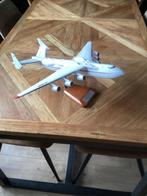 Antonov an-225 houten model xl massief, Ophalen of Verzenden, Zo goed als nieuw, Schaalmodel