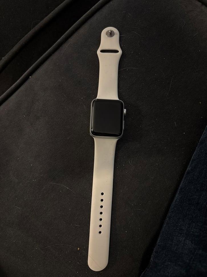 Apple Watch Series 3 - Perfecte Smartwatch!, Sieraden, Tassen en Uiterlijk, Smartwatches, Gebruikt, iOS, Zilver, Afstand, Waterdicht