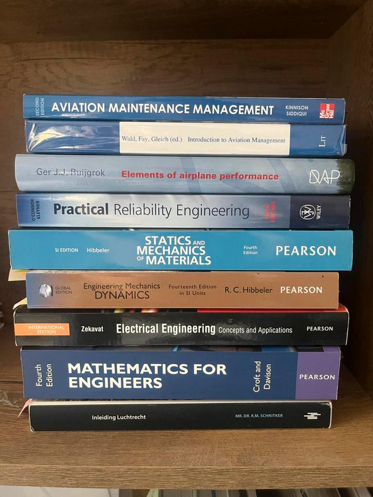 Studieboeken Luchtvaart & Engineering, Boeken, Studieboeken en Cursussen, Gelezen, HBO, Beta, Ophalen of Verzenden