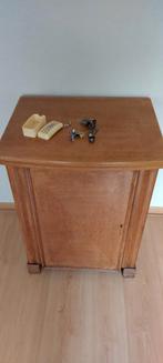 Retro Singer Naaimachine, Ophalen