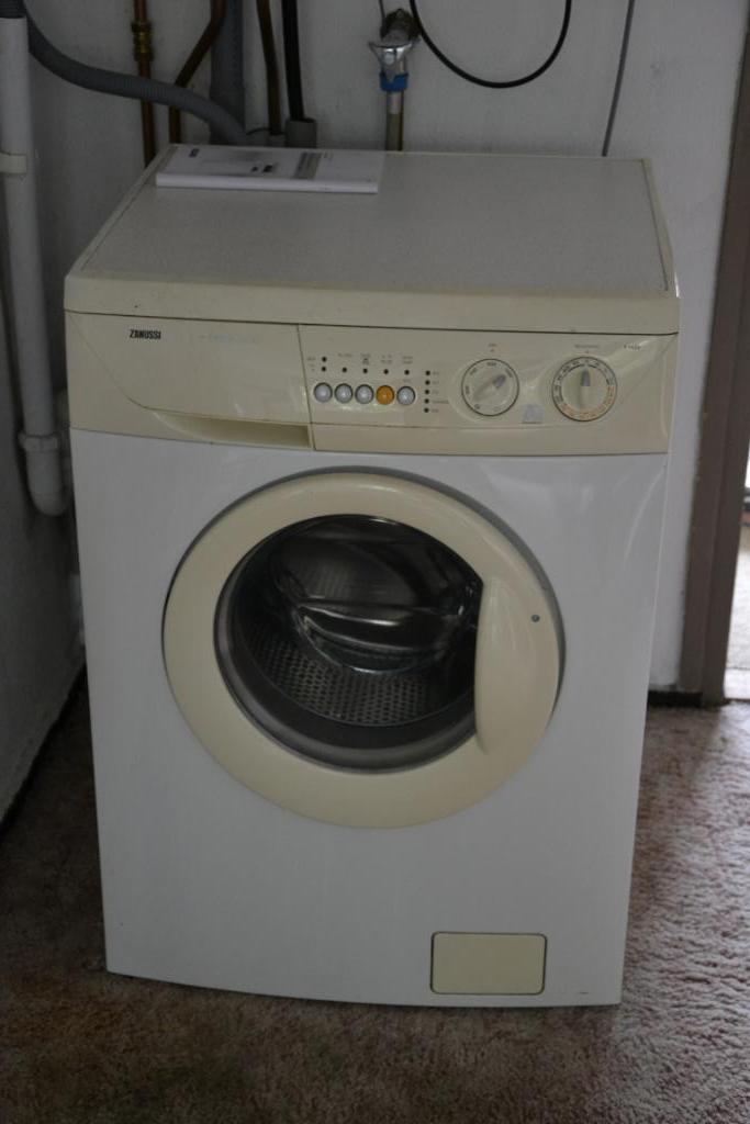 Wasmachine Zanussi Aquacycle 1400, Witgoed en Apparatuur, Wasmachines, Gebruikt, Voorlader, 4 tot 6 kg, 85 tot 90 cm, 1200 tot 1600 toeren