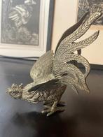 OUD / Zwaar en verzilverd beeldje van een Haan, Verzamelen, Beelden en Beeldjes, Ophalen of Verzenden, Zo goed als nieuw, Mens