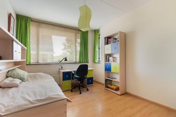 Complete kinderkamer of tienerkamer  beschikbaar voor biedingen