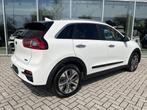 Kia e-Niro DynamicLine 64 kWh FABRIEKSGARANTIE T/M JUNI 2027, Gebruikt, Parkeercamera, Leder en Stof, Wit