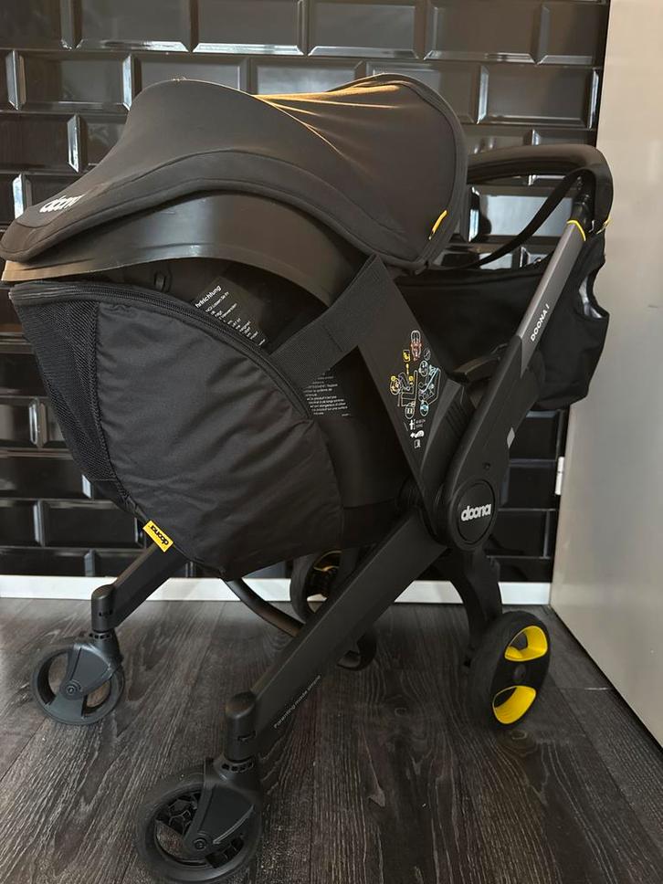 Doona Kinderwagen - Autostoel en kinderwagen in één!, Kinderen en Baby's, Kinderwagens en Combinaties, Zo goed als nieuw, Kinderwagen