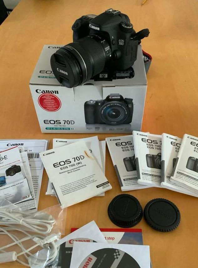NIEUWSTAAT: Canon EOS70D + Canon 18-135 Objectief, Audio, Tv en Foto, Fotocamera's Digitaal, Gebruikt, Spiegelreflex, Canon, 8 keer of meer
