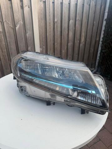 Koplamp Suzuki Vitara Rechts full led 2020+ beschikbaar voor biedingen