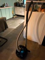 Gratis defecte Siemens stofzuiger, motor werkt nog, Witgoed en Apparatuur, Stofzuiger, 1600 tot 2000 watt, Niet werkend, Ophalen