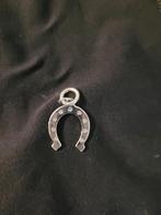 Djidji zilverkleurige hanger hoefijzer, Verzenden, Zo goed als nieuw, Zilver, Overige materialen