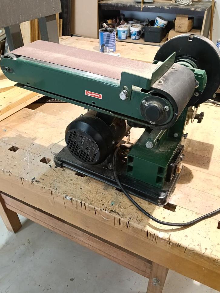 Bandschuurmachine - Perfect voor uw projecten!, Doe-het-zelf en Verbouw, Gereedschap | Schuurmachines, Gebruikt, Bandschuurmachine