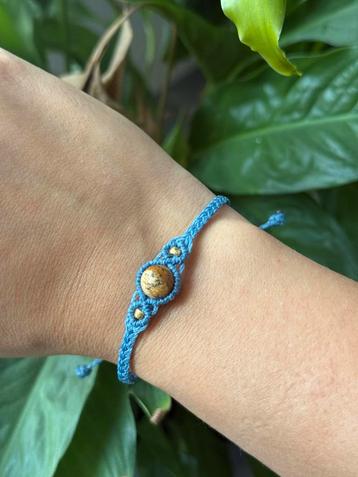 Handgemaakte armband met edelsteen beschikbaar voor biedingen