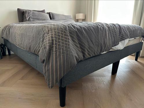 Emma sleep bedframe 180 x 200 let op alleen frame/lattenbode, Huis en Inrichting, Slaapkamer | Matrassen en Bedbodems, Zo goed als nieuw