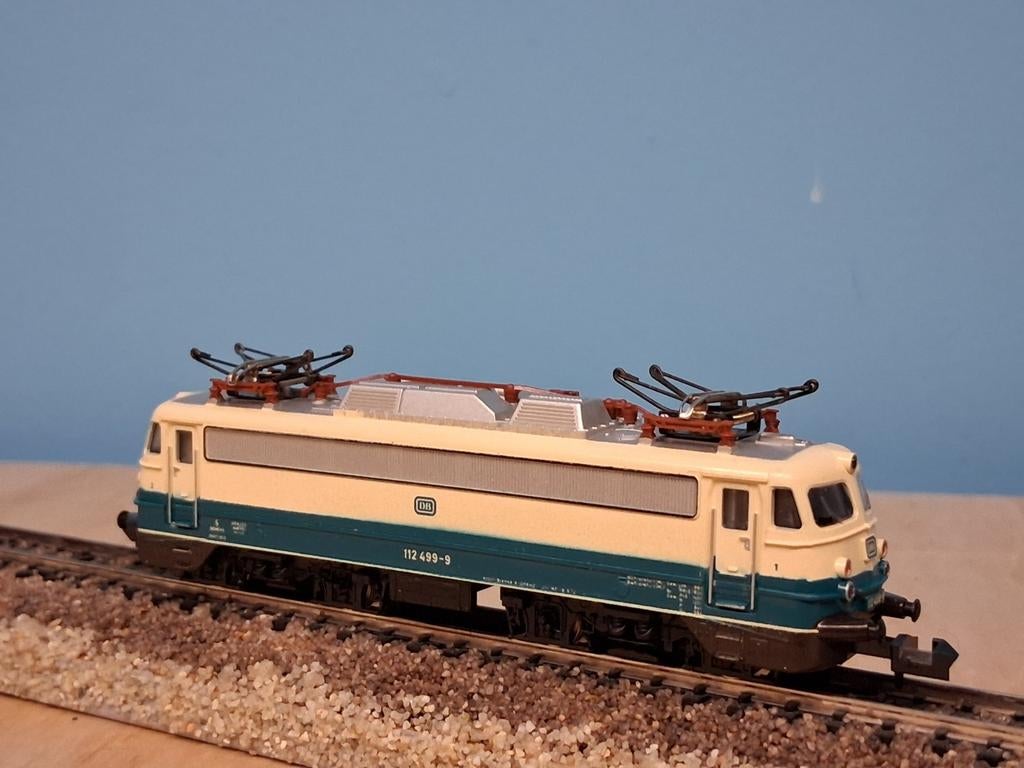 Minitrix elektrische locomotief BR 112 N-spoor, Hobby en Vrije tijd, Modeltreinen | N-Spoor, Gebruikt, Trix, Ophalen of Verzenden