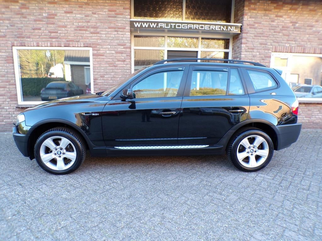 BMW X3 3.0i Executive Autmaat / Leder / Xenon, Auto's, BMW, Automaat, Gebruikt, 2000 kg, Zwart