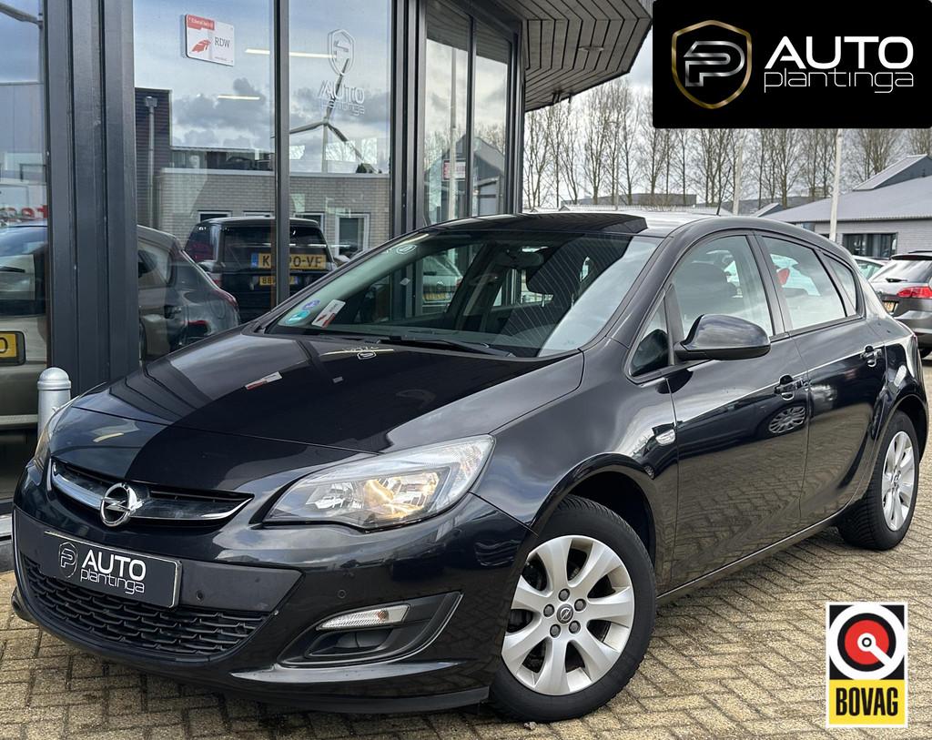 Opel Astra 1.4 Turbo Blitz 120PK | Trekhaak | Airco | Parkee, Voorwielaandrijving, Euro 5, Stof, Gebruikt