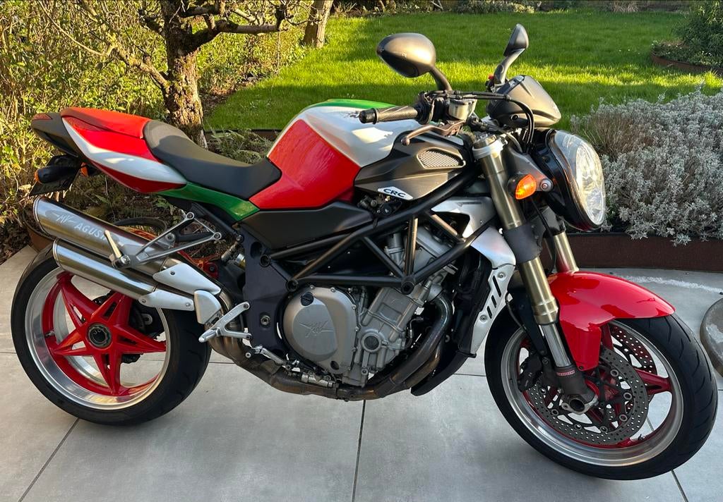 MV Agusta brutale 750 uit 2004, Motoren, Motoren | MV Agusta, 750 cc, Sportuitlaat, 4 cilinders, Particulier