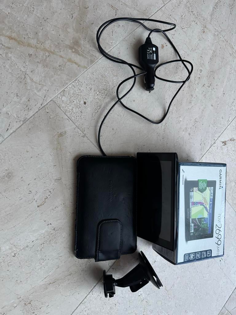 Garmin nüvi 2699LMT-D Navigatiesysteem, Ophalen, Gebruikt