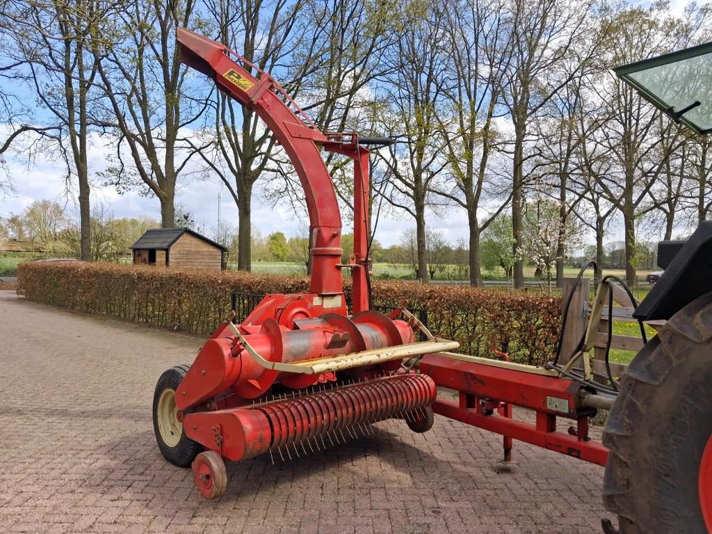 PZ Scylla grashakselaar, Overige, Oogstmachine