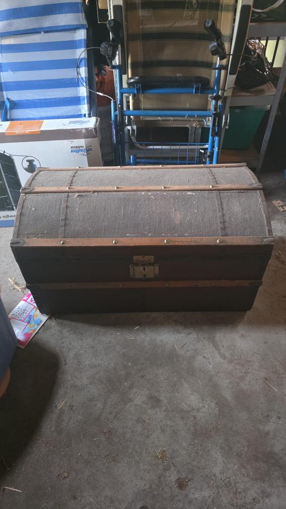 Oude hutkoffer, Huis en Inrichting, Woonaccessoires | Kisten, Ophalen, Gebruikt, 50 tot 100 cm, Minder dan 50 cm