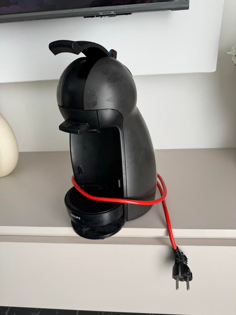 Krups Dolce Gusto koffiezetapparaat, Witgoed en Apparatuur, Koffiezetapparaten, Ophalen, Gebruikt, Koffiemachine, Koffiepads en cups