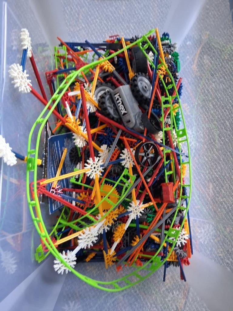 Grote doos K'nex bouwblokken en onderdelen, Kinderen en Baby's, Speelgoed | Bouwstenen, Ophalen, Gebruikt, K'nex