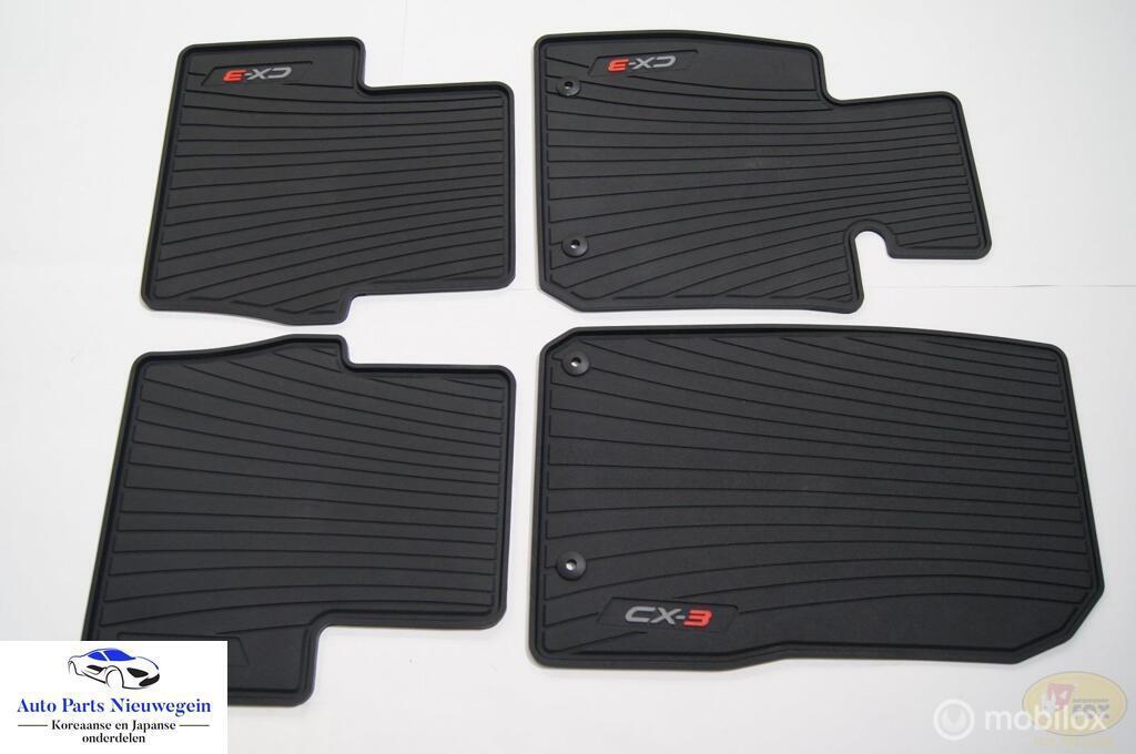 Matten set zwart Rubber Mazda CX-3 ('15-'20) DD2F-V0-351, Auto-onderdelen, Interieur en Bekleding, Nieuw, Ophalen of Verzenden