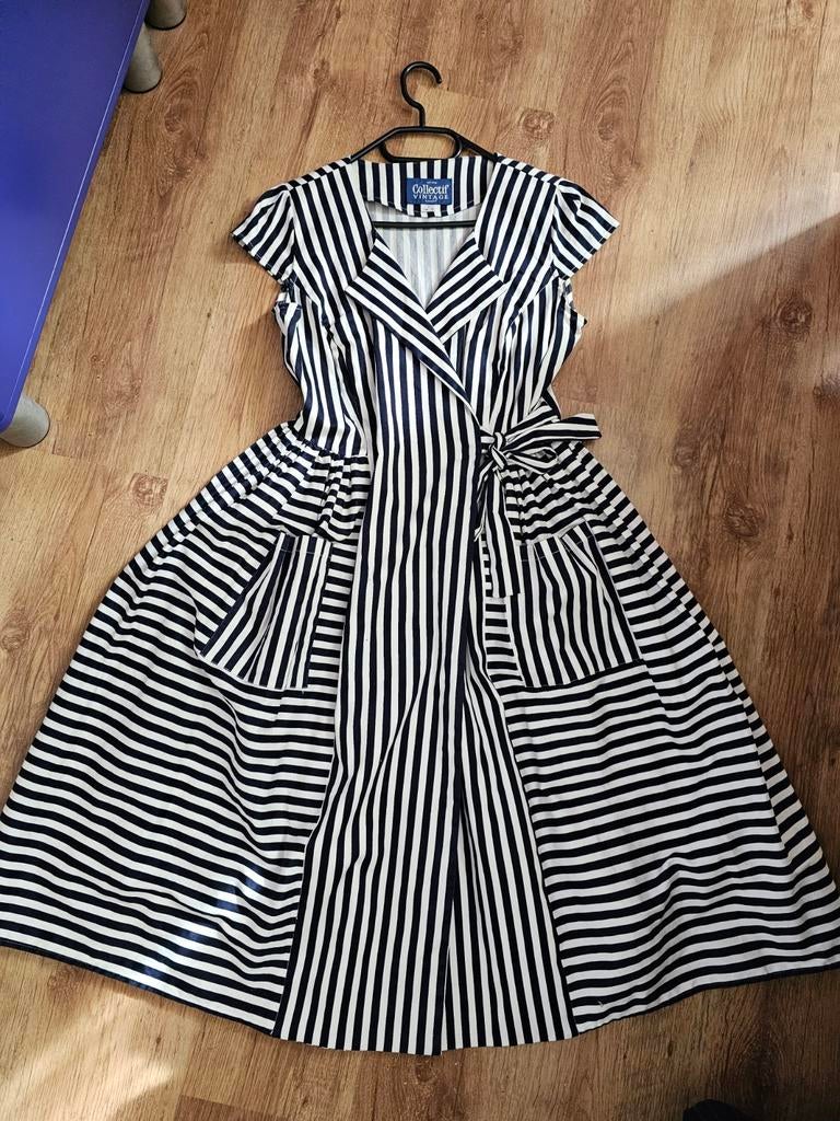 COLLECTIF VINTAGE; PRACHTIGE WIKKELJURK L ZGAN, Kleding | Dames, Ophalen of Verzenden, Zo goed als nieuw, Blauw, Onder de knie