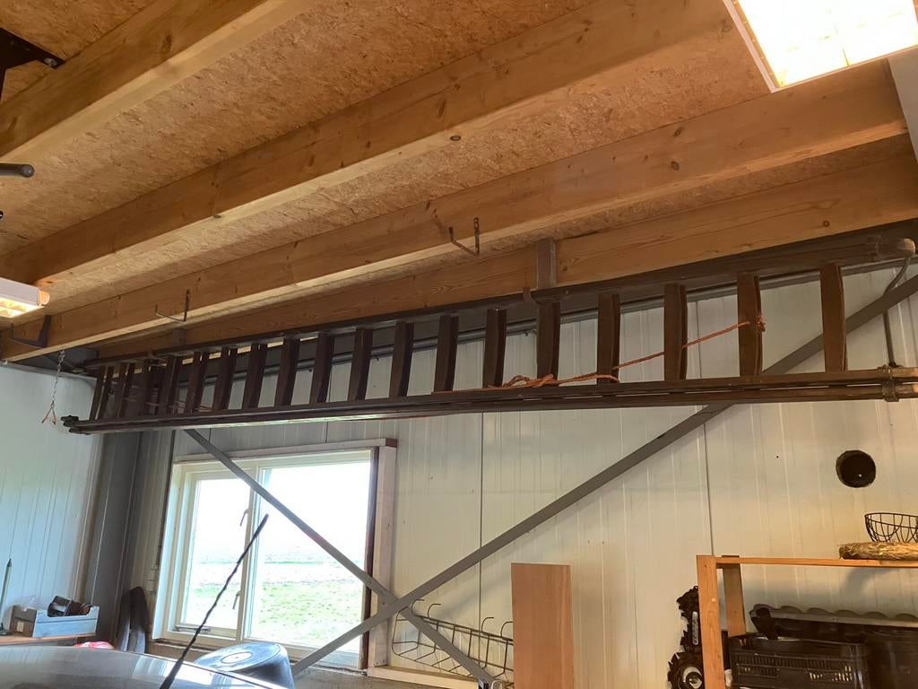 Houten uitschuifbare ( schilders-)ladder, Ophalen, Gebruikt, Ladder, Opvouwbaar of Inschuifbaar