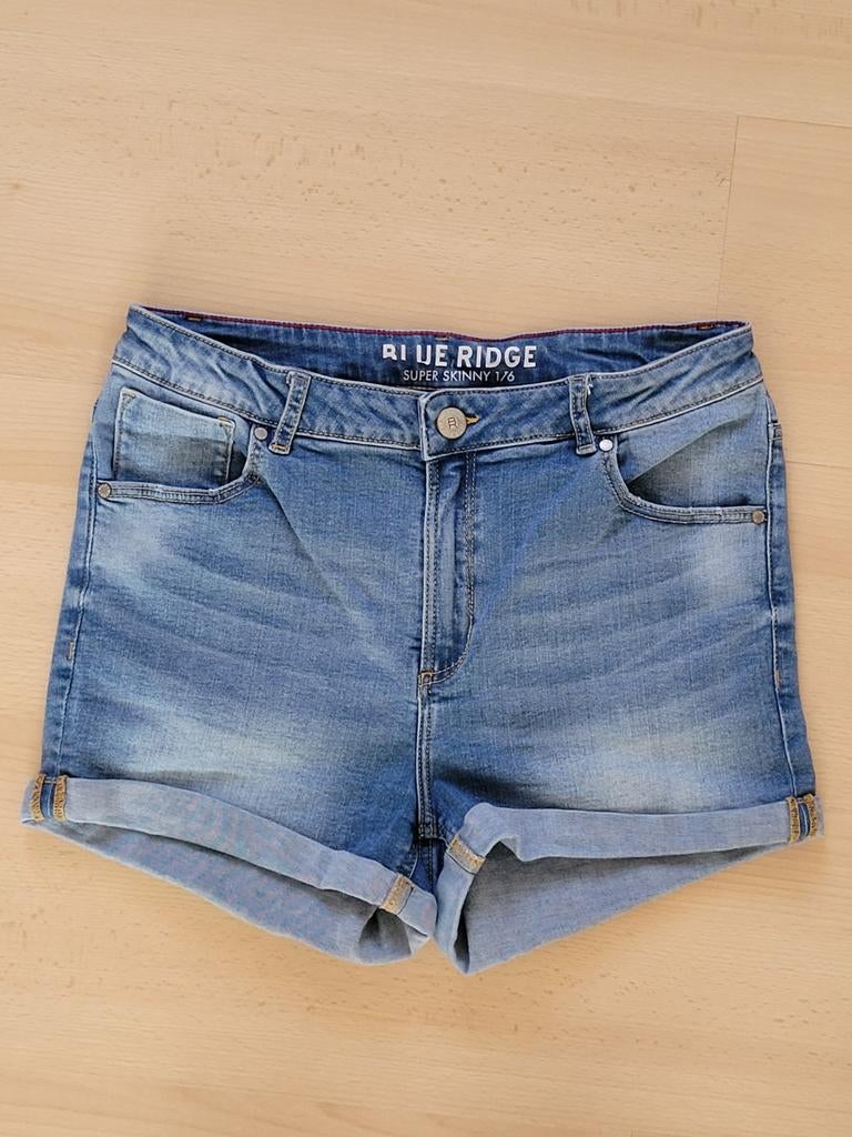 Nieuwstaat: Blue Ridge jeans short korte broek 170 176, Kinderen en Baby's, Kinderkleding | Maat 176, Broek, Meisje, Ophalen of Verzenden