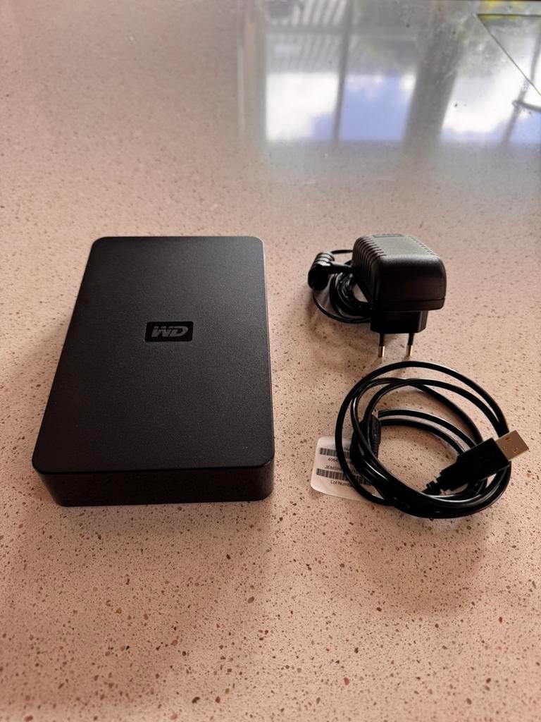 Western Digital externe harde schijf 2TB, 2TB, HDD, Ophalen of Verzenden, Zo goed als nieuw