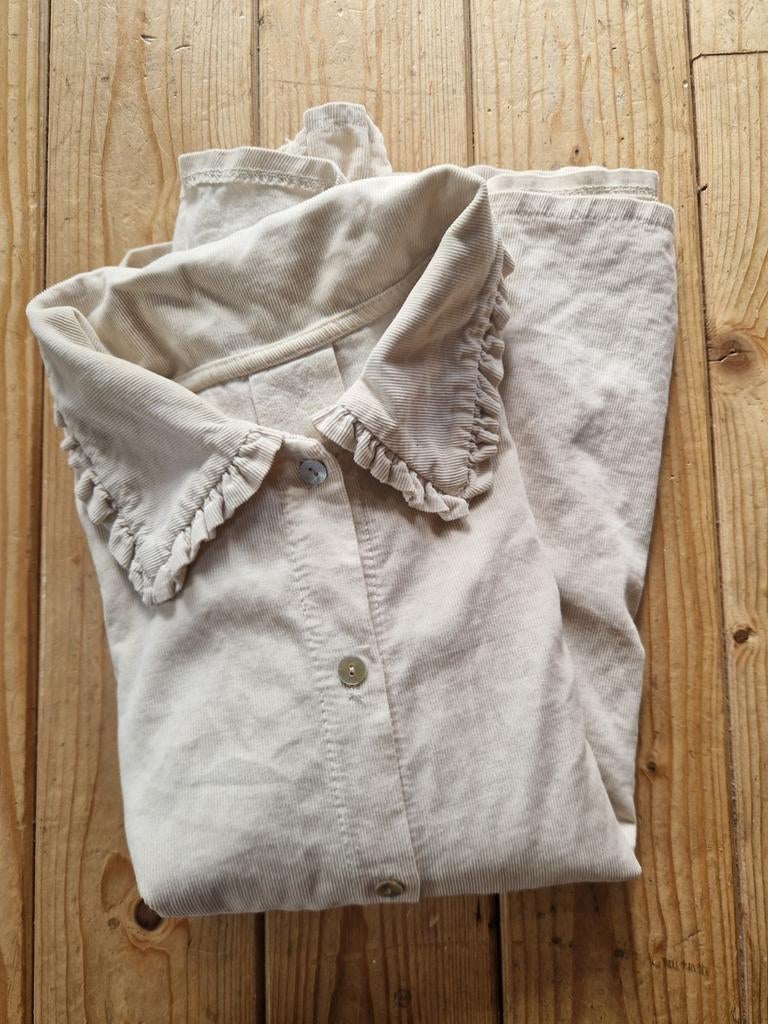 M - Crèmekleurig corduroy blouse met pofmouwen, Kleding | Dames, Blouses en Tunieken, Maat 38/40 (M), Beige, Ophalen of Verzenden