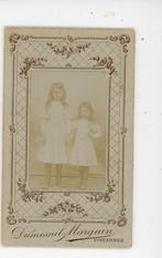 E177 Totaal verbleekte CDV foto twee meisjes., Gebruikt, Verzenden, Foto, Voor 1940