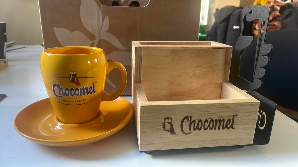 Orginele chocomel beker en tafelbakje, Ophalen, Zo goed als nieuw