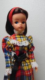 Prachtige donkerharige Sindy Barbie pop, Ophalen of Verzenden, Gebruikt, Pop