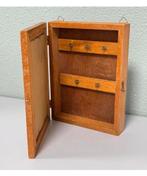 Antiek Sleutelkastje hout met schilderij houten sleutel-kast, Ophalen of Verzenden