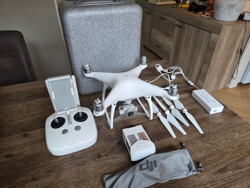 Dji Phantom 4 drone in zeer goede staat️, Ophalen of Verzenden, Zo goed als nieuw, Cameradrone, DJI