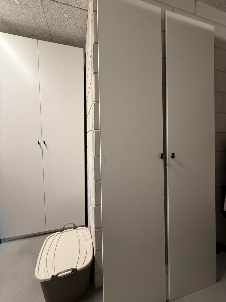 2 IKEA Forsand deuren 50x229 cm met knoppen, Huis en Inrichting, Kasten | Kledingkasten, Ophalen, Minder dan 50 cm, Gebruikt, 200 cm of meer