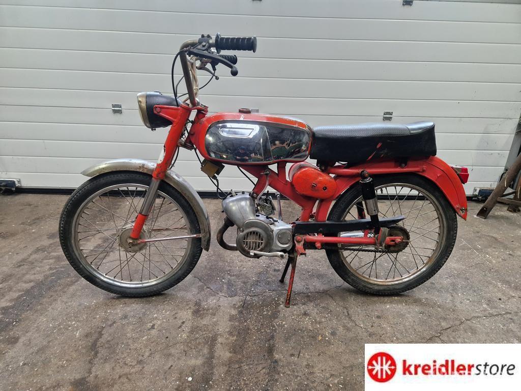 Rieju Comfort 501 4 versnelling loopt goed zonder kent. 1976