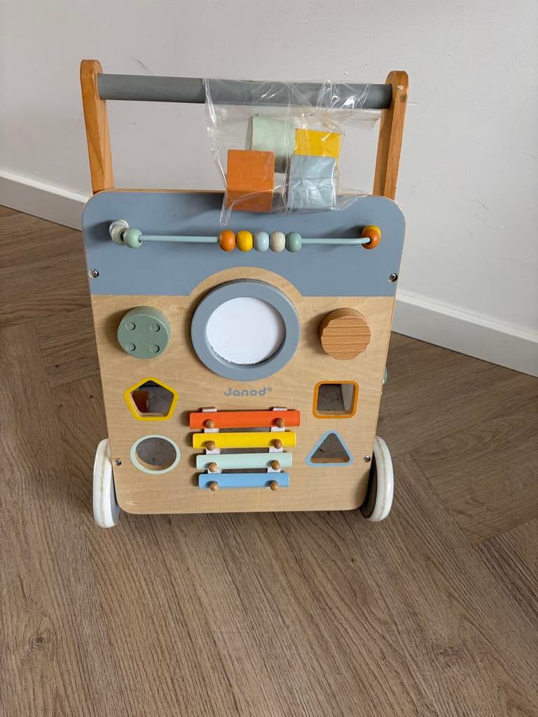 Janod houten loopwagen met activiteiten, Ophalen of Verzenden, Gebruikt, Overige typen, Met geluid