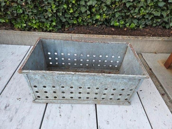 Oude zinken bloembollenbak - decoratief, Antiek en Kunst, Ophalen of Verzenden