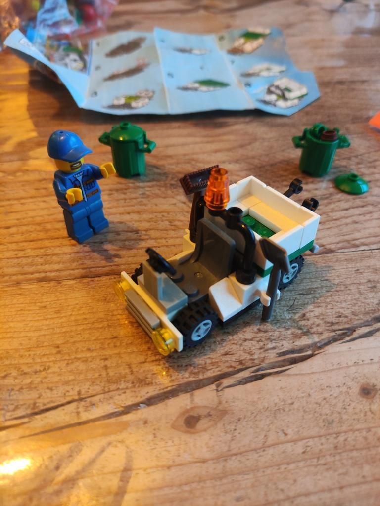 Lego City Vuilniswagen 30313 - Compleet, Kinderen en Baby's, Speelgoed | Duplo en Lego, Ophalen of Verzenden, Zo goed als nieuw