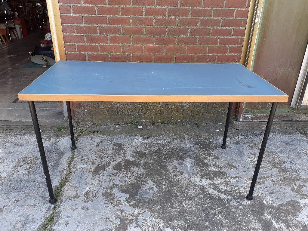 Industriële tafel '60s ( Retro/Vintage/Design ), Huis en Inrichting, Tafels | Eettafels, Ophalen, Gebruikt, 100 tot 150 cm, 50 tot 100 cm