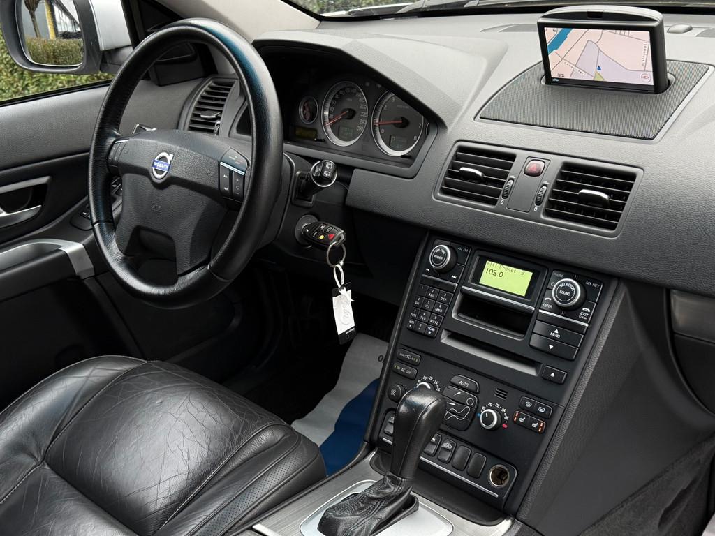 Volvo XC90 4.4 V8 - 7 PERS - STOEL VERW - XENON - CRUISE / C, Gebruikt, 2077 kg, 138 €/maand, Leder