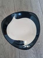 Flora Gouda plateel bord, Ophalen of Verzenden