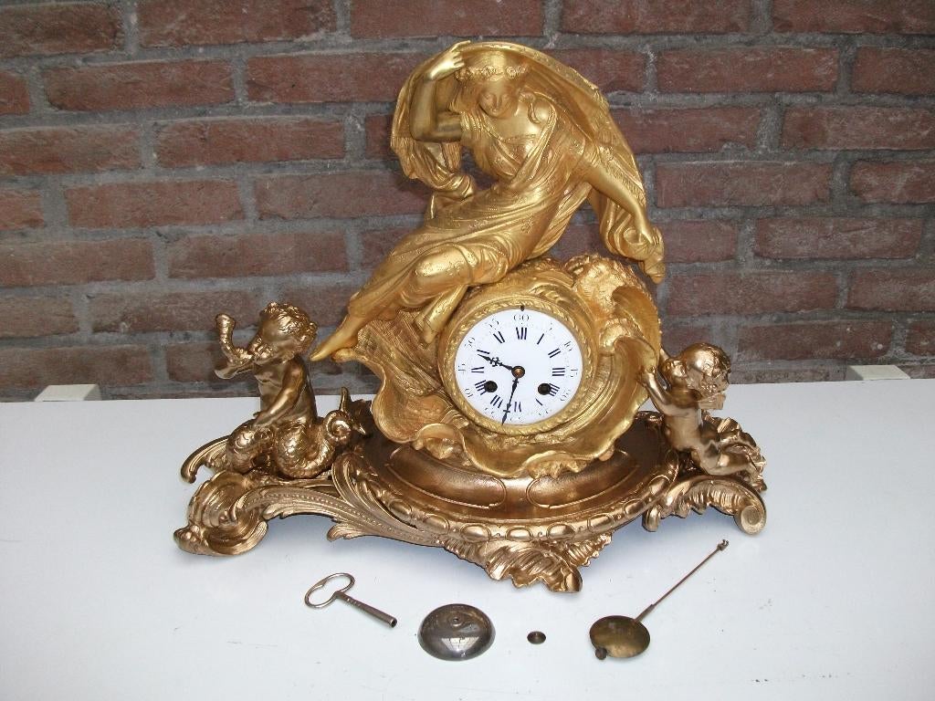 Antieke Pendule, De vloedgolf, van ( P.H.MOUREY ), Ophalen