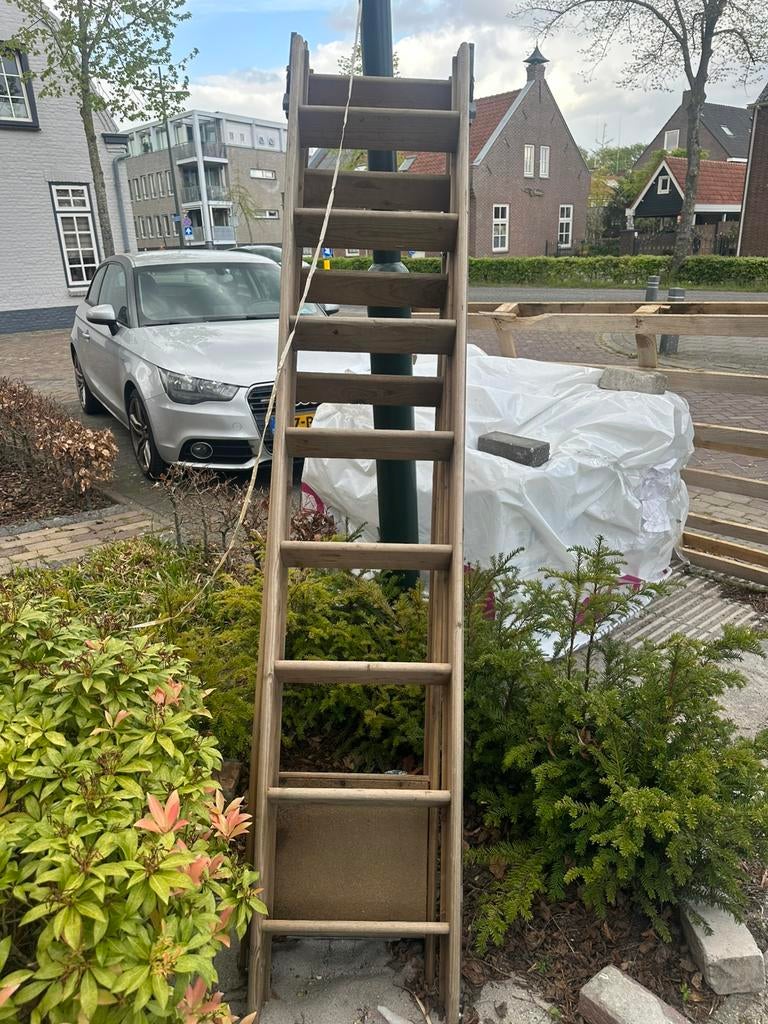 Vlisotrap inschuifbaar t.e.a.a., Doe-het-zelf en Verbouw, Ladders en Trappen, Ophalen, Gebruikt, Trap, Opvouwbaar of Inschuifbaar